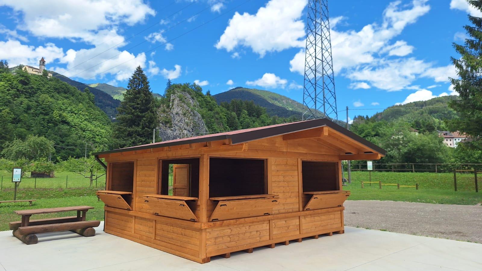 chiosco grande in legno 